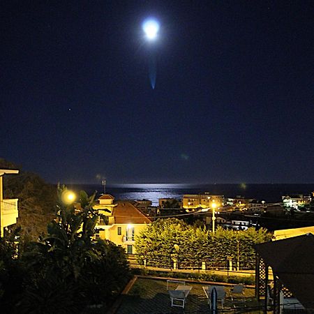 La Pace, Il Sole, Il Mare - Sanremo Casa Indipendente Vista Mare, Posto Auto Privato, Ampio Spazio Esterno Attrezzato, A Pochi Minuti Dalle Spiagge Exterior photo