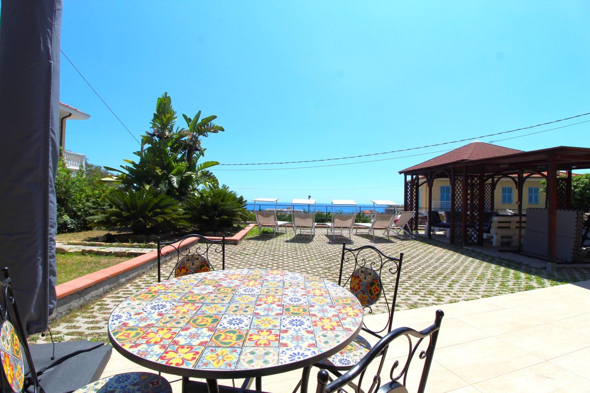 La Pace, Il Sole, Il Mare - Sanremo Casa Indipendente Vista Mare, Posto Auto Privato, Ampio Spazio Esterno Attrezzato, A Pochi Minuti Dalle Spiagge Exterior photo
